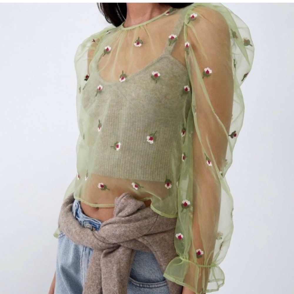 Flower embroidery Zara top